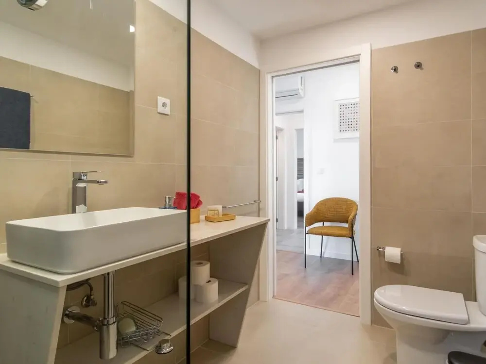LV Premier LA2 pool, AC, garden, sea view