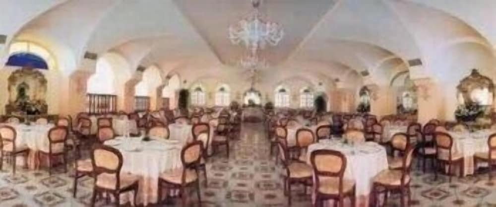 Grand Hotel La Sonrisa
