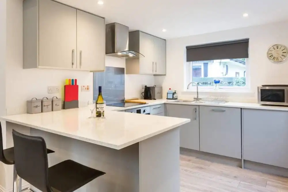 Ideal Couples Base for Exploring the Isle of Arran