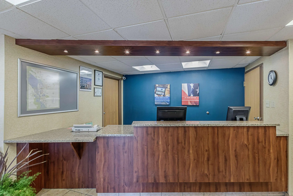 Days Inn by Wyndham La Crosse