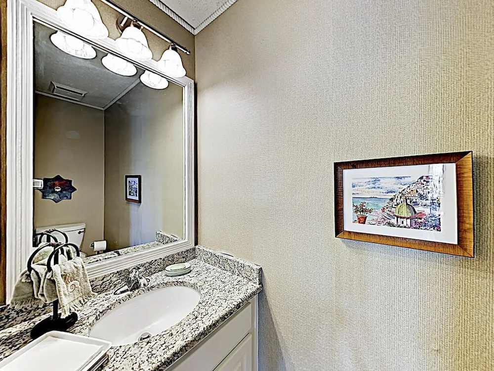New Listing! Litchfield Near Ocean 3 Bedroom Condo