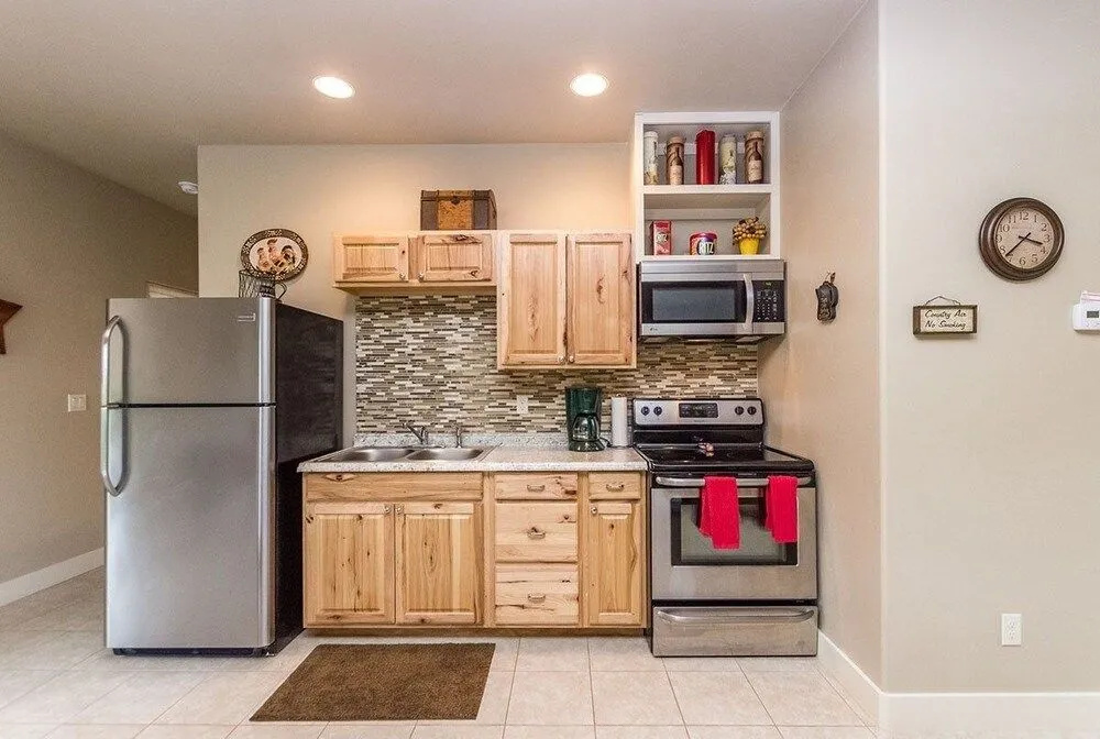 Far View Gasthaus 2 Bedroom Apts by RedAwning