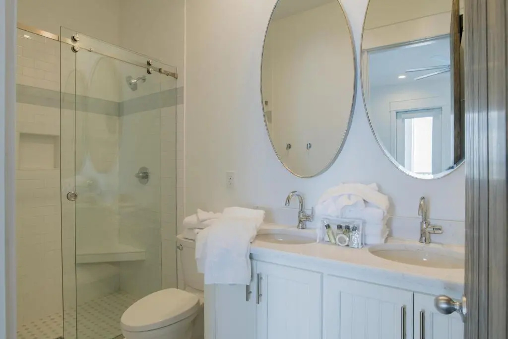 "The Pearl" Gulf Front Wprvt Heated Pool, 12 Bdrm 125Bath "Alvacationrentals"