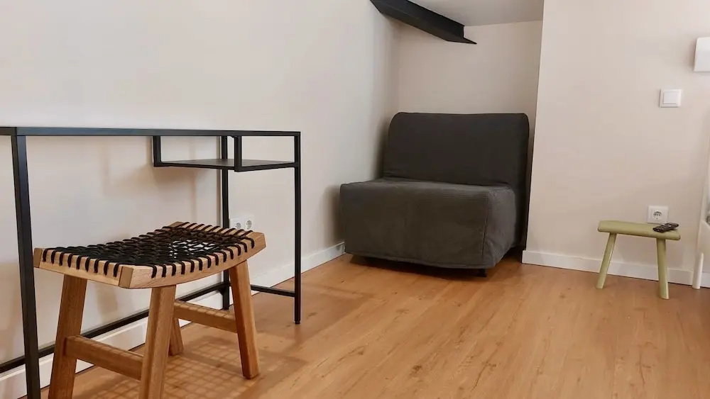 THE HOLY COW - Hostel & Suites