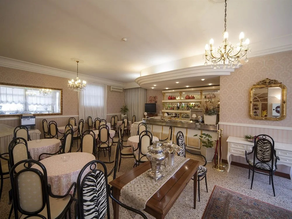 Hotel Aquila DOro