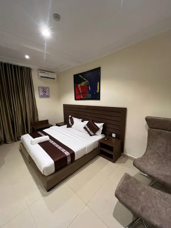 Moz One Apartments