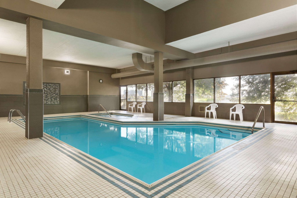 Travelodge by Wyndham Toronto East