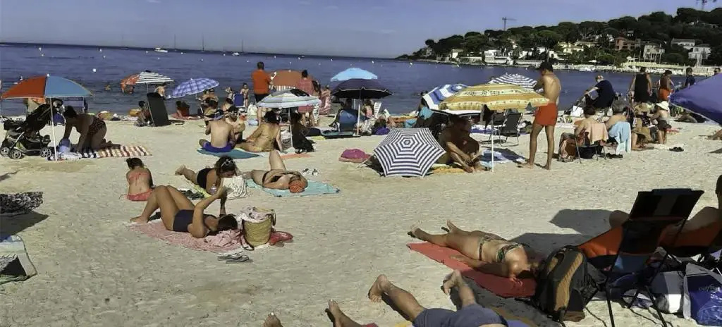 Ermitage studio, front de mer, plage 200m