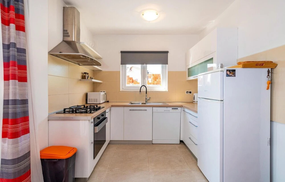 Beautiful Home In Posedarje With Wifi