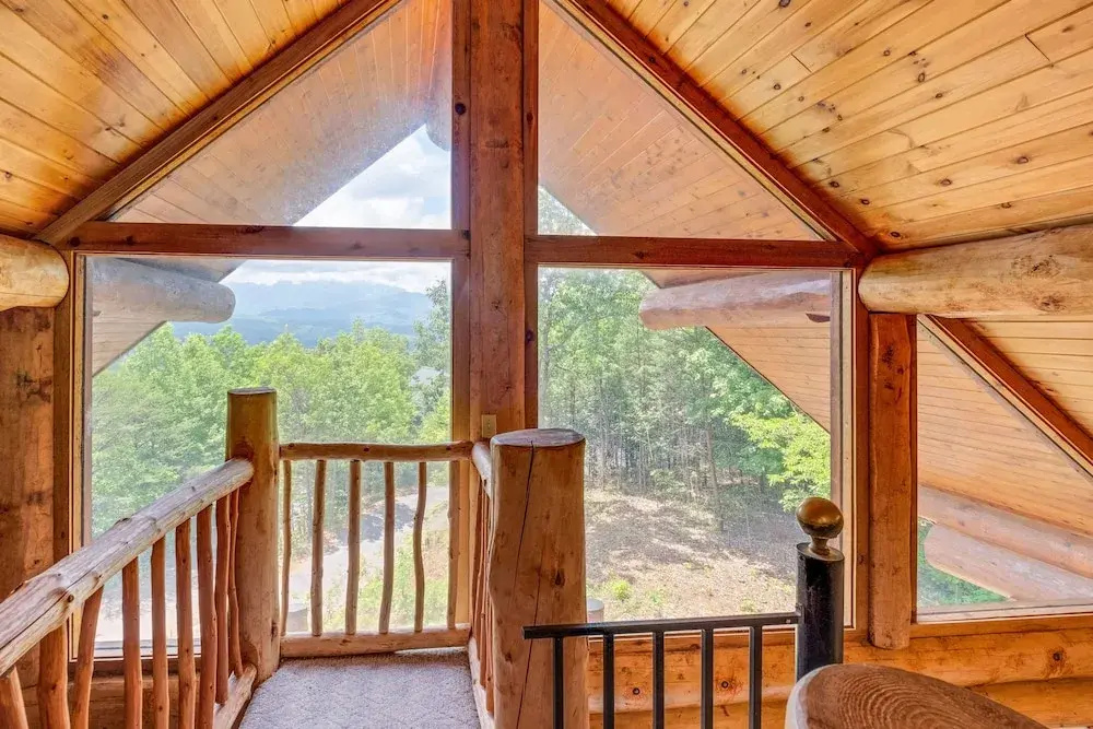 Star Views - Secluded W/mountain Views 2 Bedroom Cabin by Heavenly Views Resort
