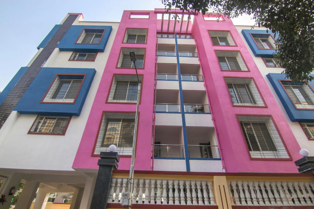 FabHotel Golden Leaf II
