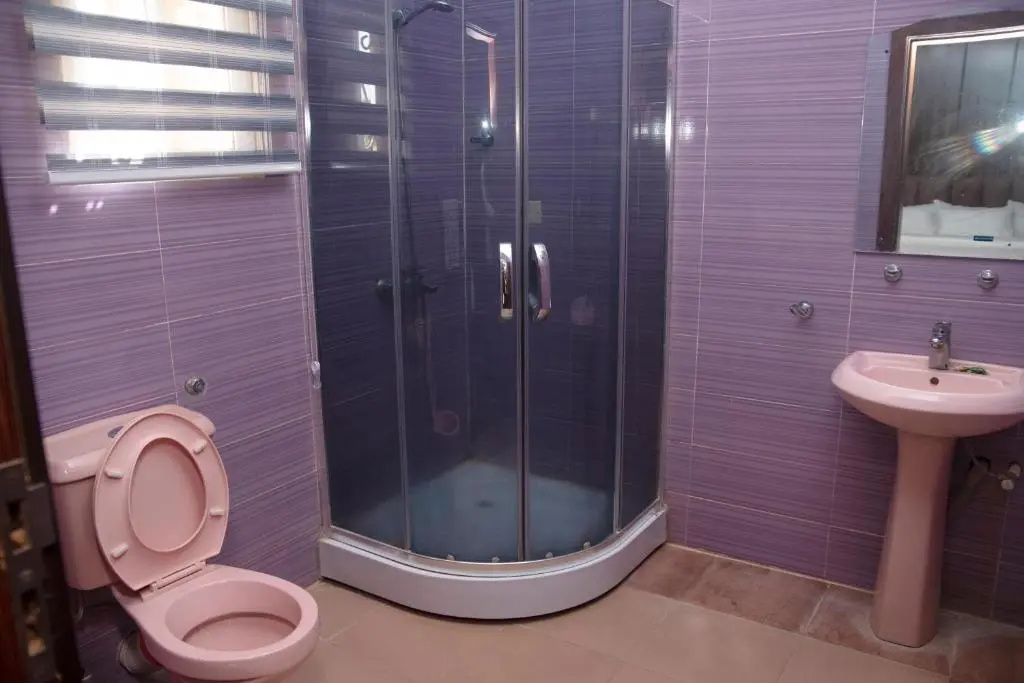 Enland Suites & Apartments