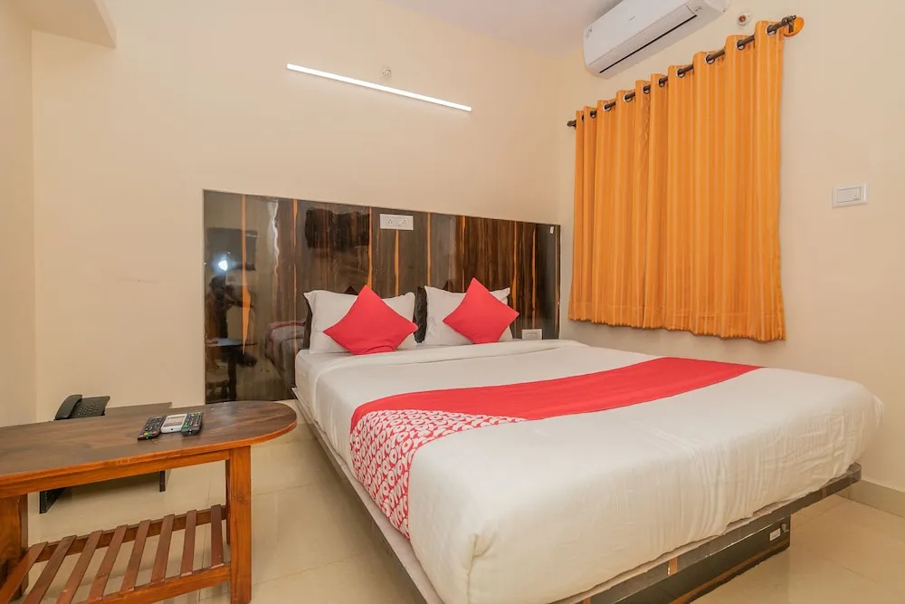 OYO 28778 La Melodie Inn