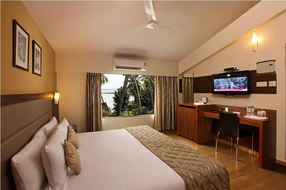 The Hawaii Comforts Panjim Donapaula