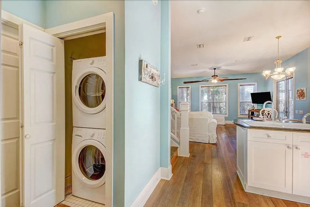 GOING COASTAL 3 Bedroom Holiday Home by Five Star Properties
