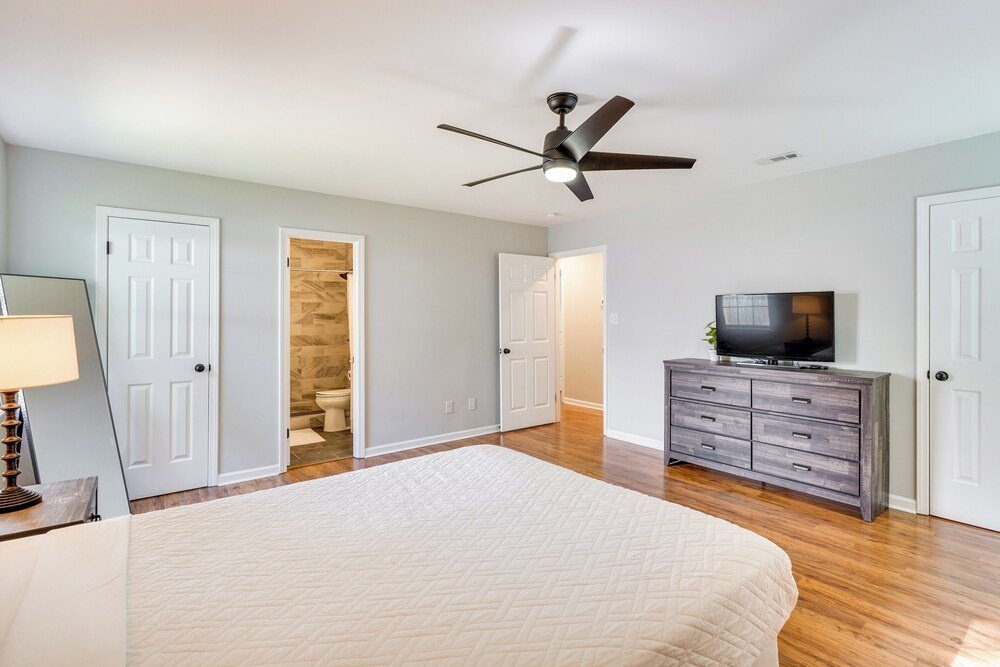 2 Mi to Dtwn Durham: Home Near Universities
