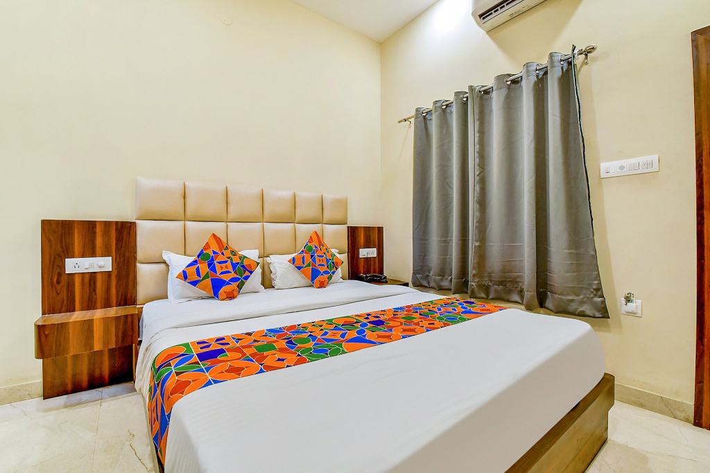 FabHotel Dosa Plaza
