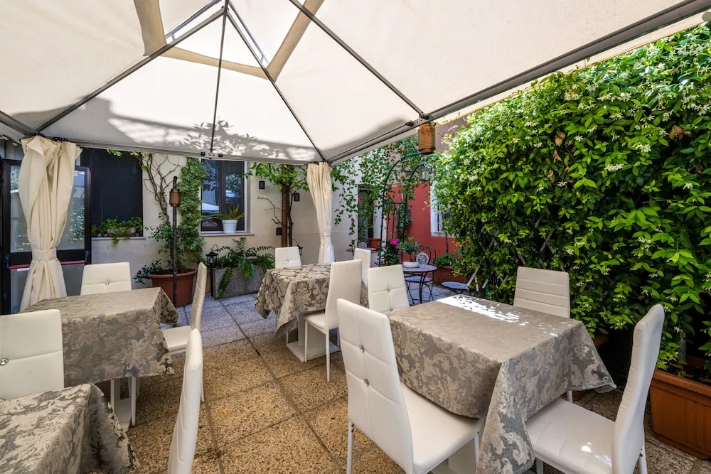 Hotel Apostoli Garden