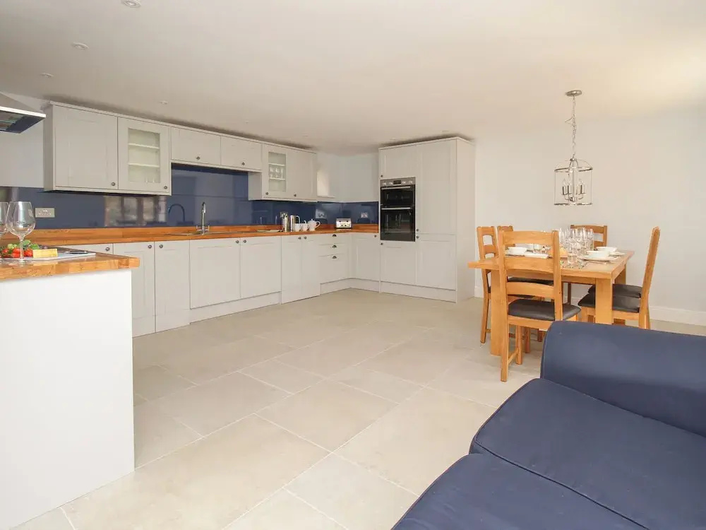 The Stables, Burton Bradstock