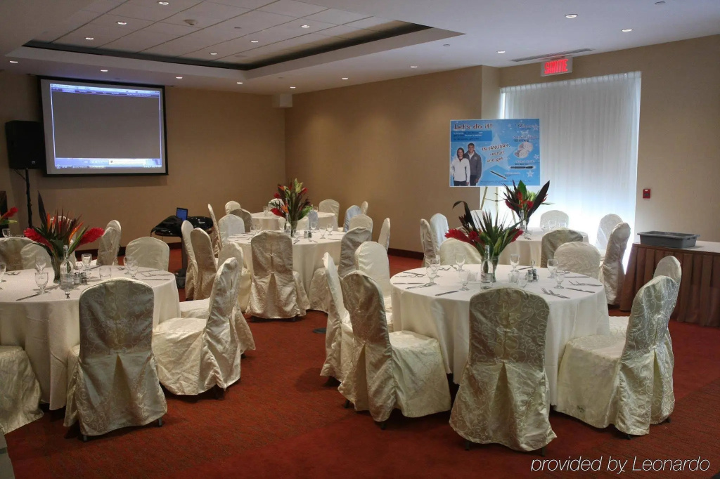 Holiday Inn & Suites Montreal Airport by IHG