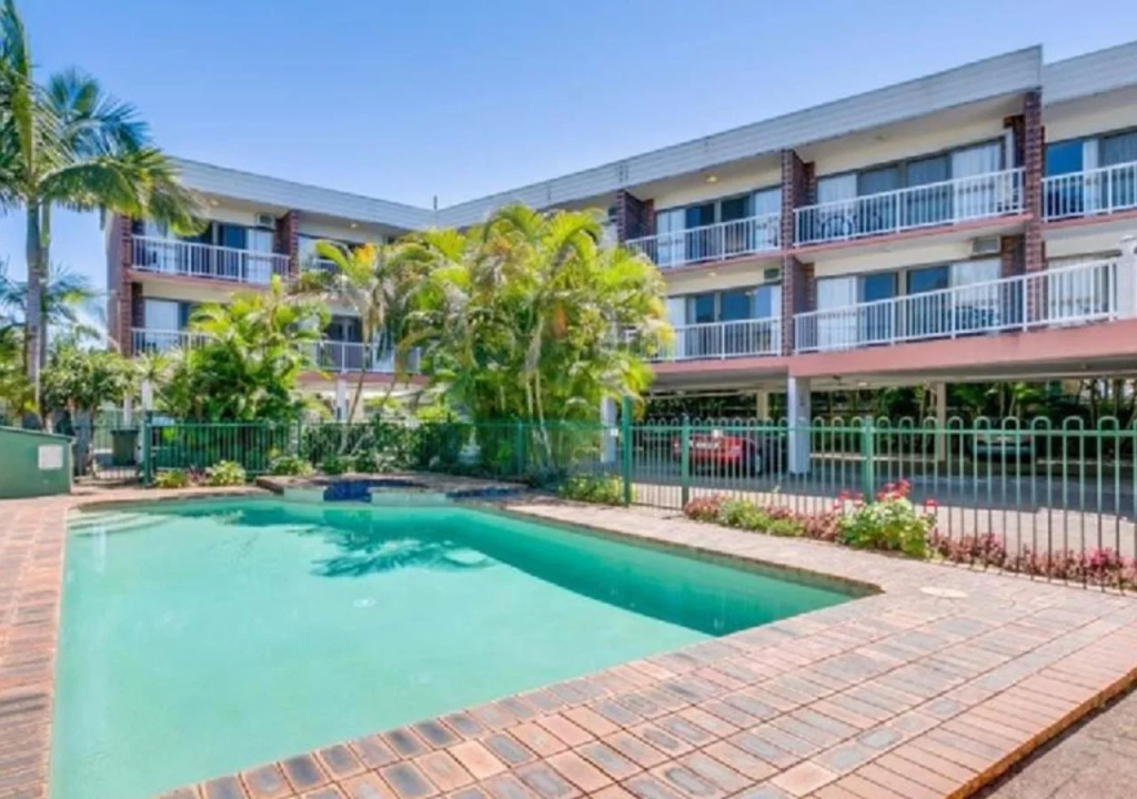 Red Star Palm Beach