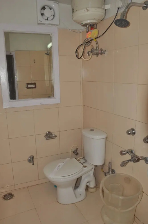 OYO 1636 Hotel Rahat Regency