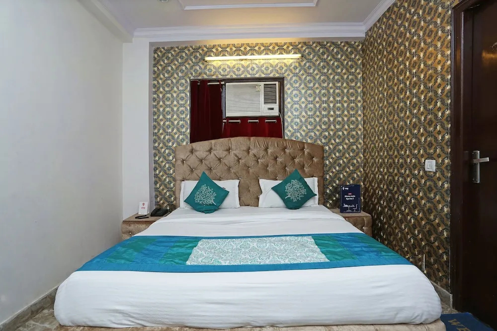 OYO 8969 Hotel Eagle Eye