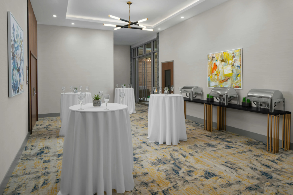 Homewood Suites By Hilton Charlotte Uptown First Ward