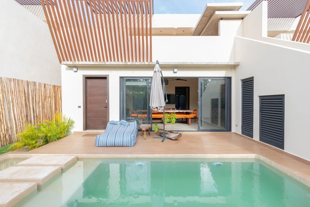 Stunning Exclusive 4BR House Private Pool Rooftop Sundeck Amazing Amenities