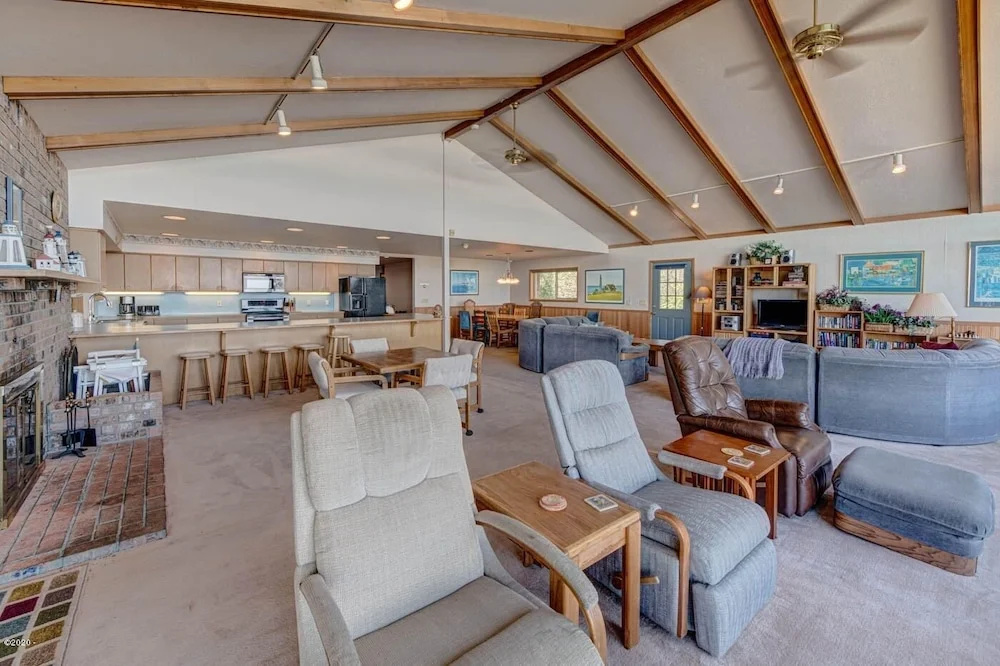 A Gathering Place 5 Bedroom Home