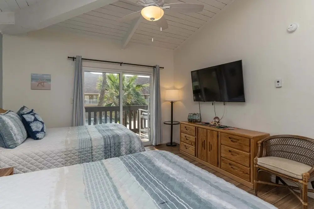 Tiki 250 - 1br Condo Sleeps 6 Near Claytons 1 Bedroom Condo