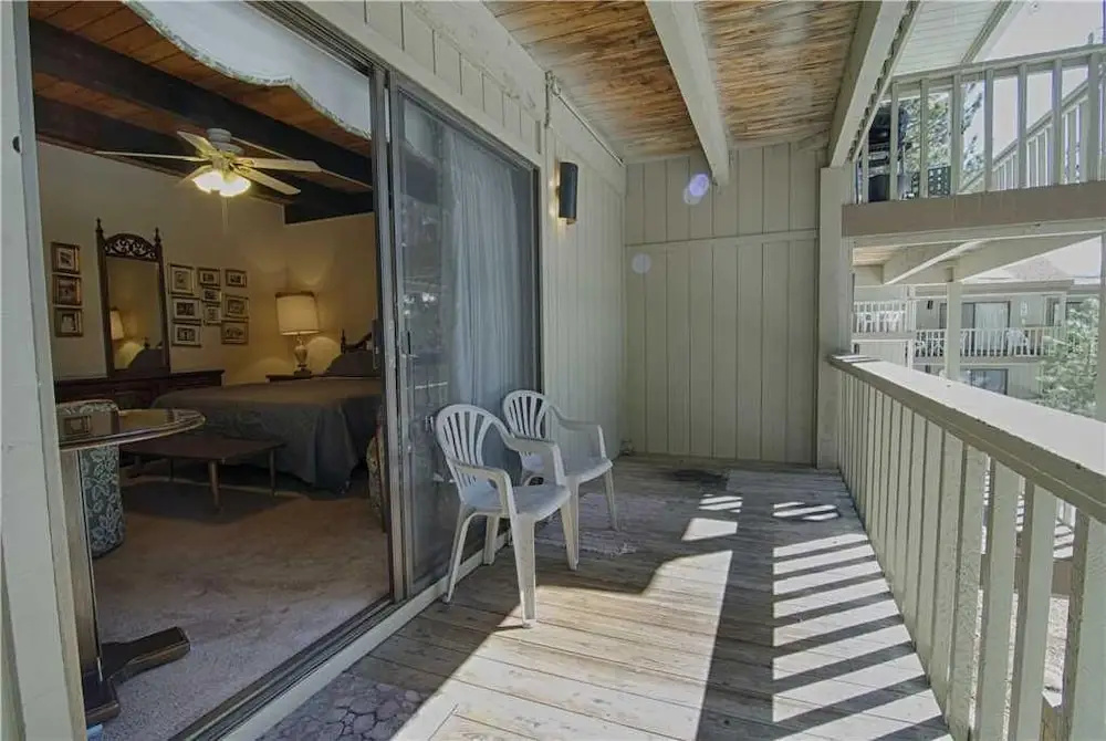 Vidor Village and Family Retreat #322