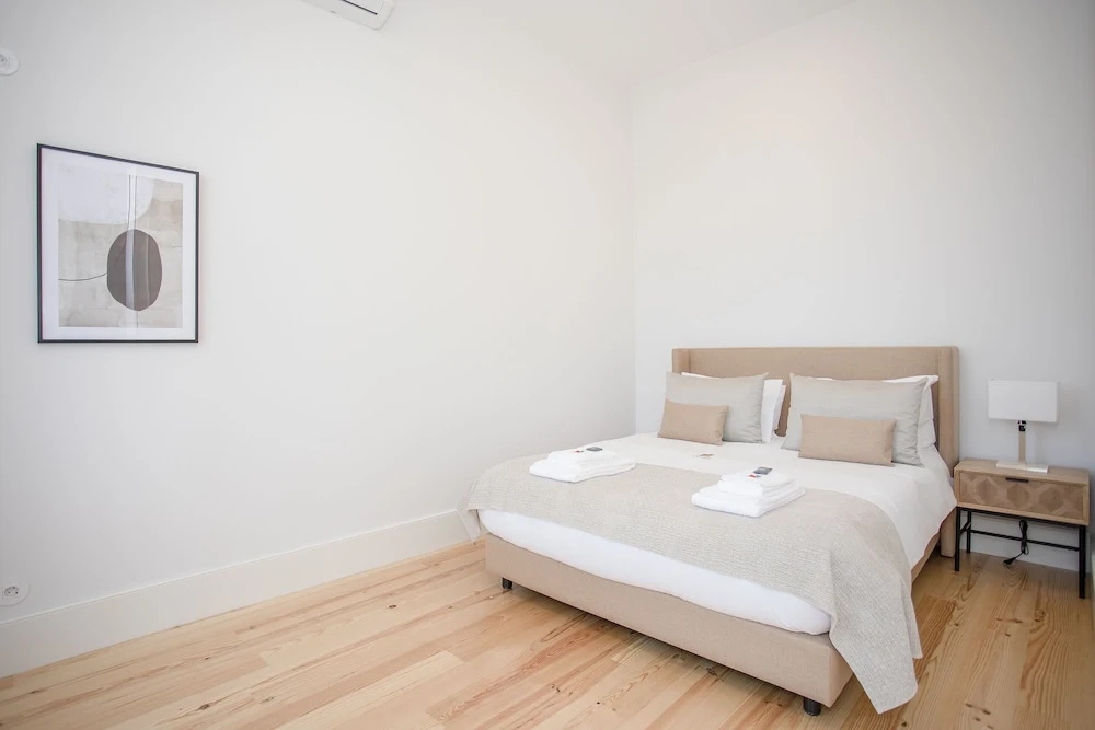 Liiiving in Porto-City View Apartment 2F