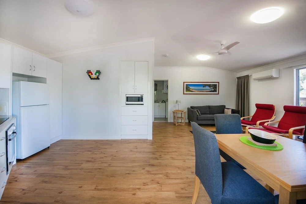 Sunset Cabins 1770