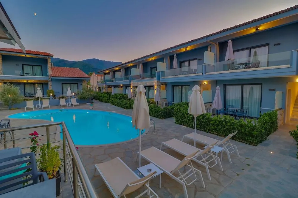 Theros Villas & Suites