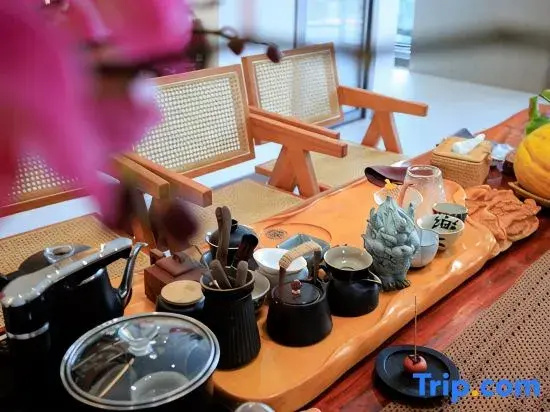 Qieman Yuelai Homestay (Erhai Xiaoputu Branch)