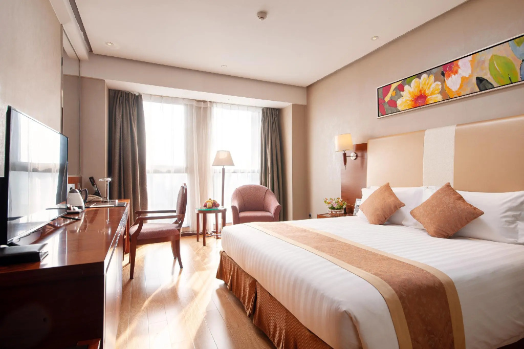 Regal Jinfeng Hotel