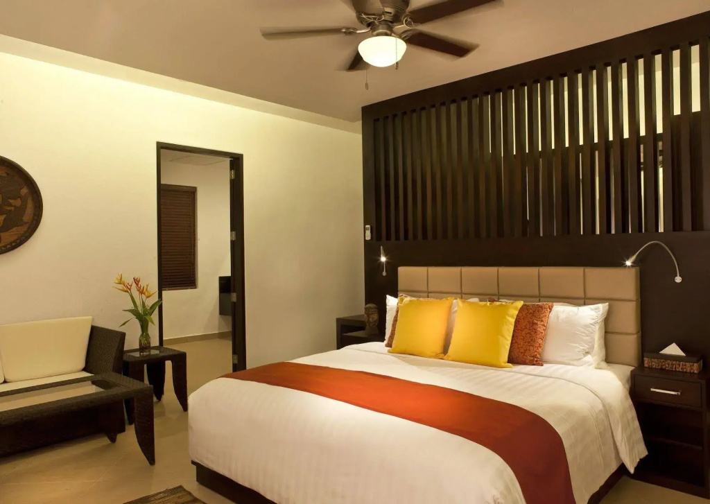 Busuanga Bay Lodge