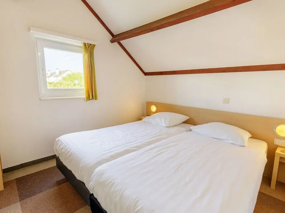 Nice Holiday Home with Dishwasher near Sea