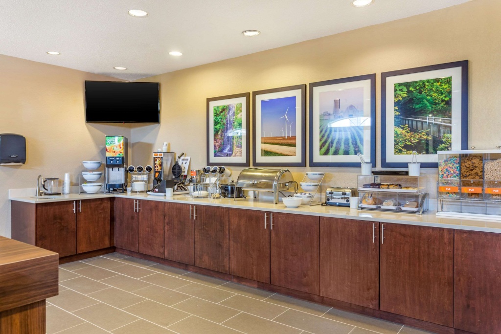 Comfort Inn DeKalb - University Area