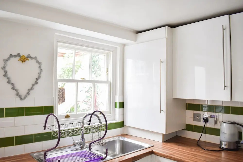 Vibrant and Quirky Garden Flat Central Brighton