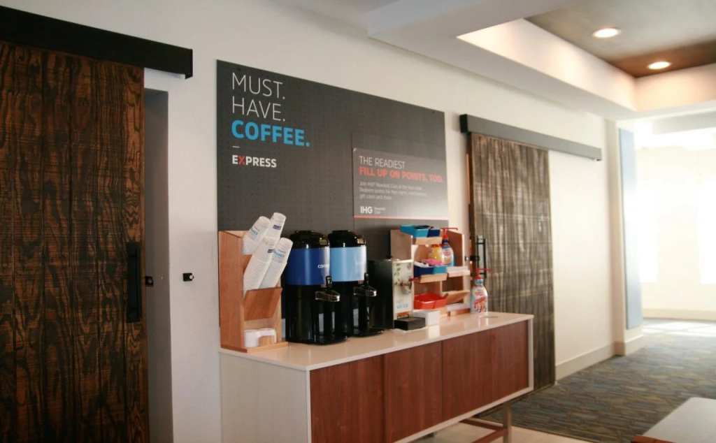 Holiday Inn Express Hotel & Suites Tampa-Anderson Road-Veterans Exp by IHG