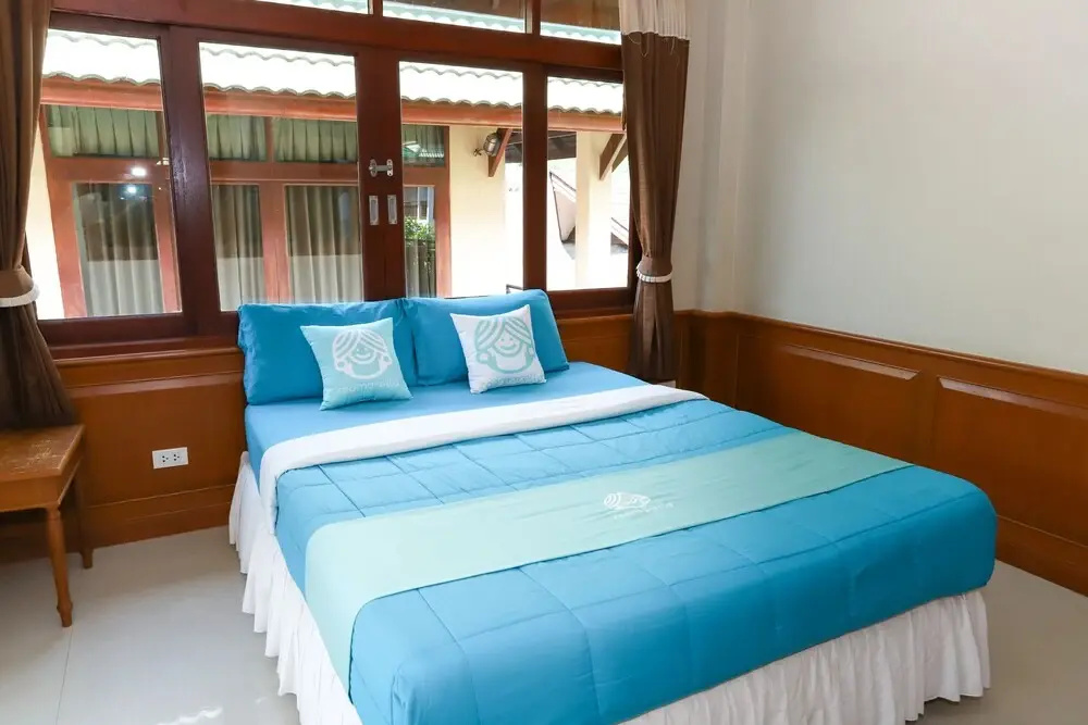 Experience Thai Island life - Beachfront resort Koh Phangan