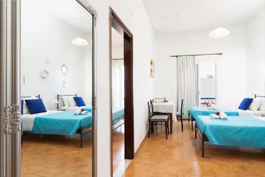 Gennadi Sun Apartments 500m from the beach