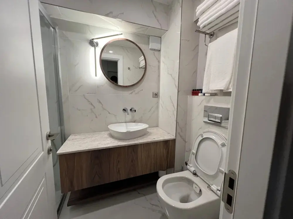 Iris Han Hotel