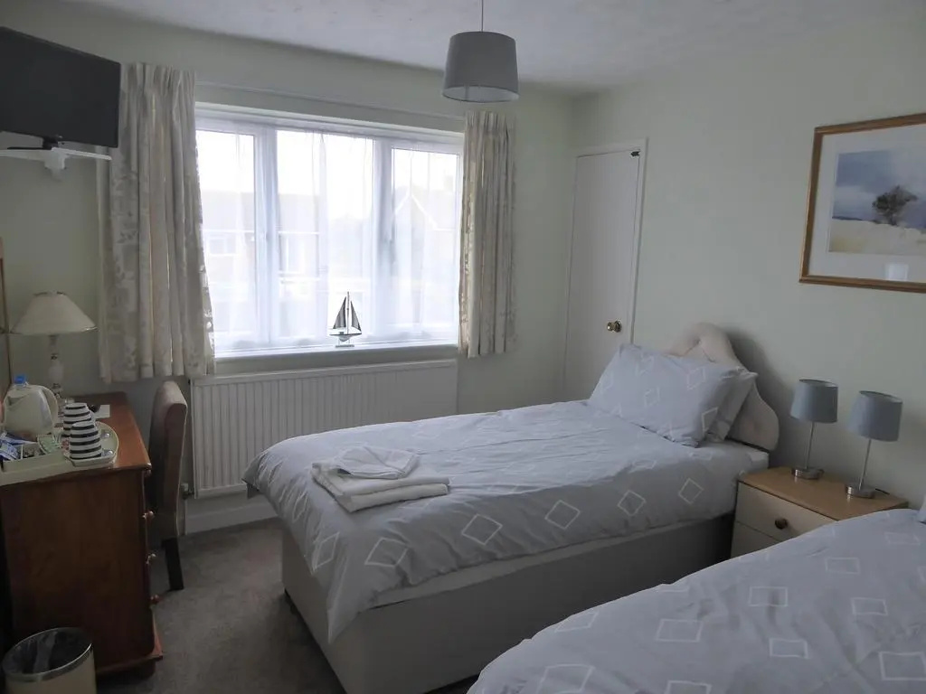 Leeward House B&B