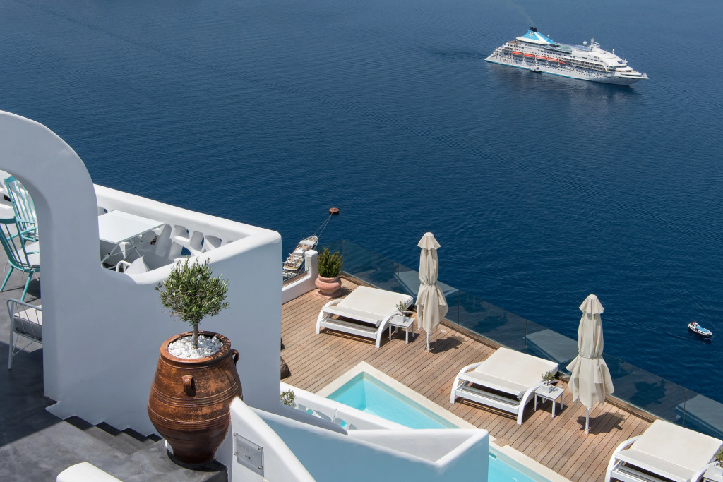 Athina Luxury Suites