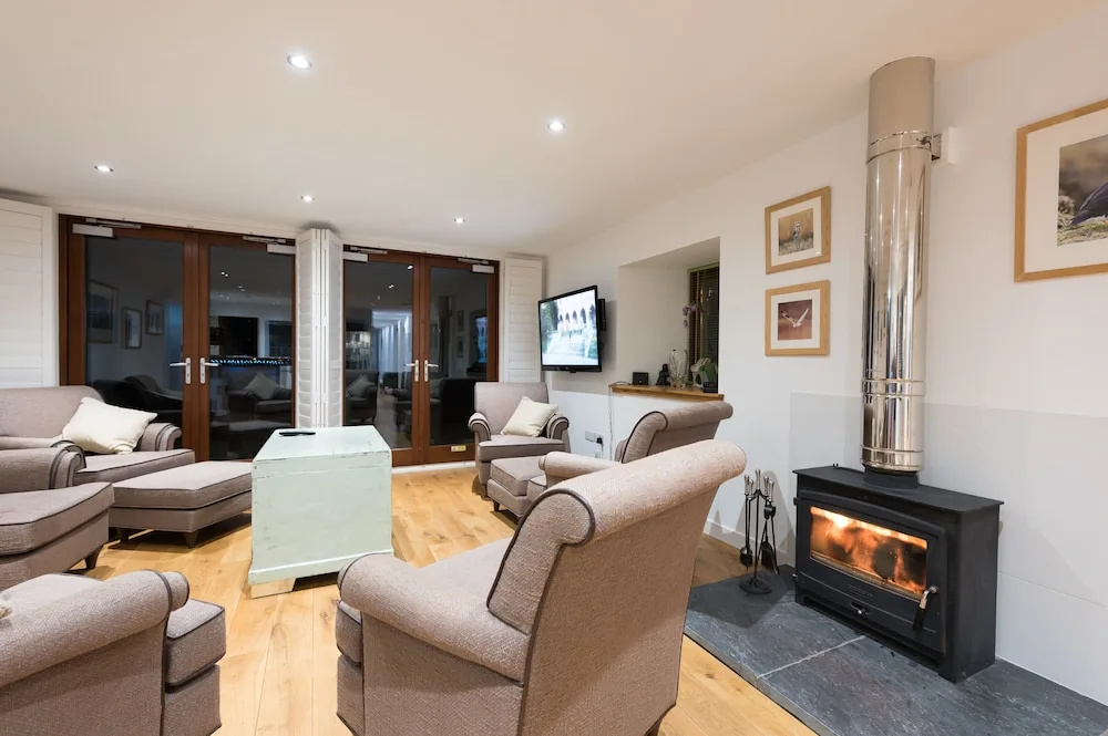 Balloan Steading West