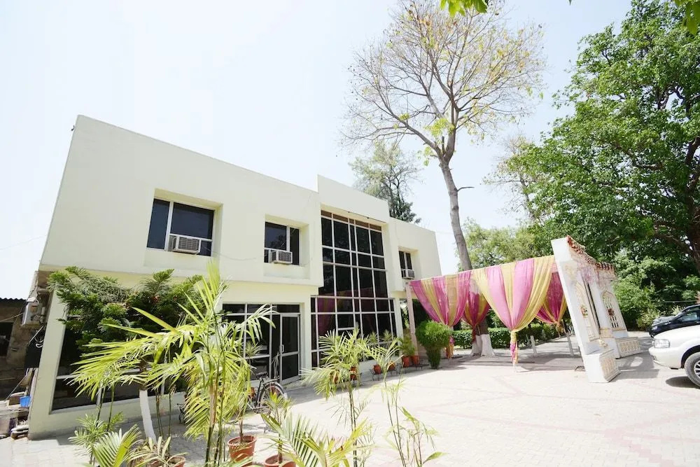 Oyo 37159 Hotel Tanveer