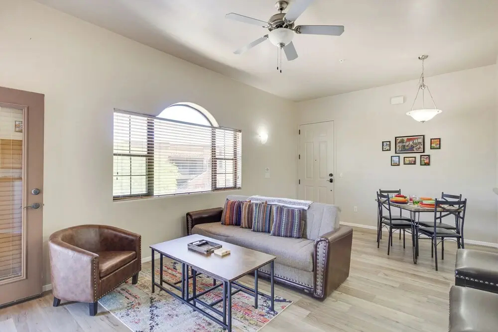 Tucson Condo Rental w/ Balcony + Mountain View!